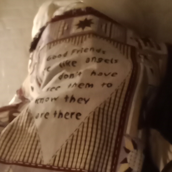 Really nice comfortable unique throw - Picture 4 of 4